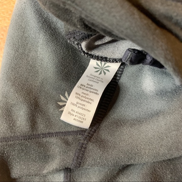 ATHLETA Depth Be Free Leggings Tie Dye Size XS - Picture 9 of 13